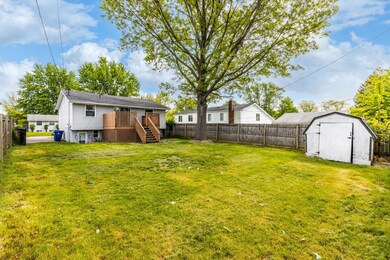 1755 Brookfield Square N, Columbus, OH 43229 - photo 4