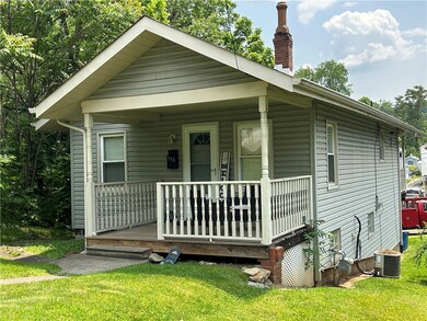 796 S Gray Ave, Bridgeville, PA 15017 - photo 2