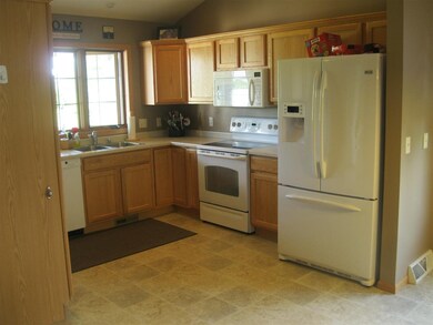 5172 Nannyberry Dr, Fitchburg, WI 53711 - photo 6