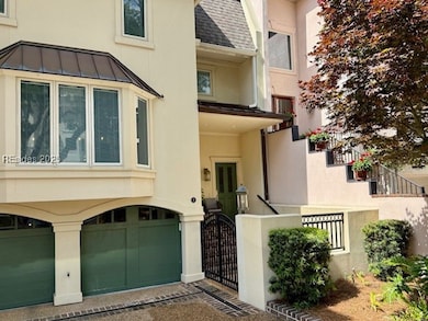 9 Genoa Court in Sea Pines, private courtyard entr