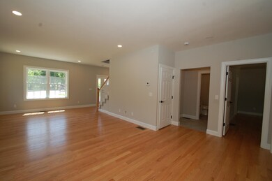 2 Villa Ln unit 4B, Goffstown, NH 03045 - photo 6