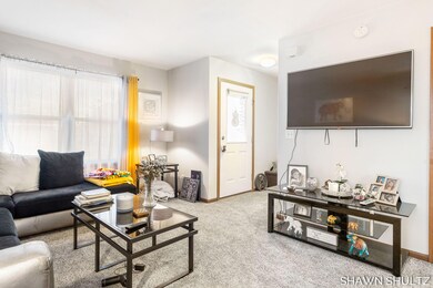 7-web-or-mls-3269-aberdeen-ave