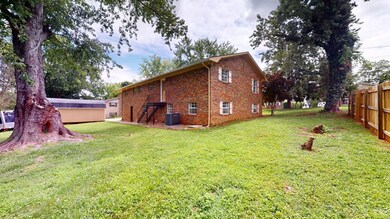 514 Phyllis Cir, Talbott, TN 37877 - photo 3