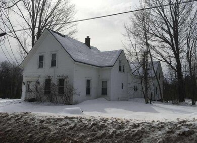 34 Mitchell St, Mechanic Falls, ME 04256 - photo 2