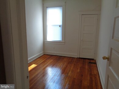 308 Lyndhurst St, Baltimore, MD 21229 - photo 3