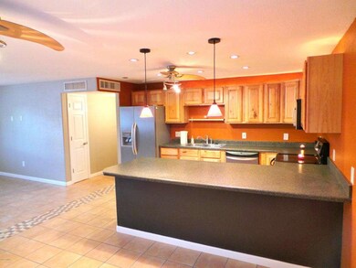 7 Kitchen Side
