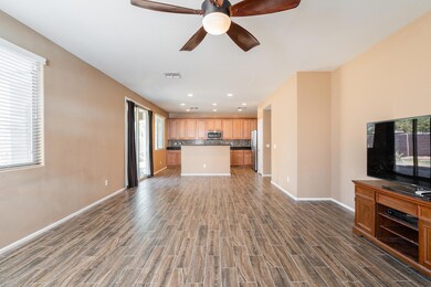 08_Family-Room-03