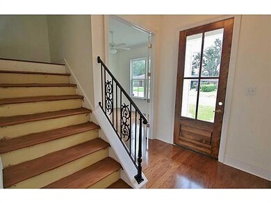 Foyer.