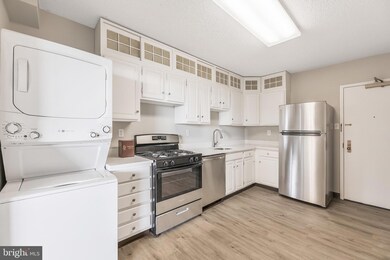 Skyline Plaza unit 916N, Baileys Crossroads, VA 22041 - photo 7