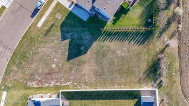 3351 Calvin Dr, Dickinson, ND 58601 - photo 6