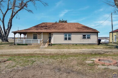 4140 NW Carlson Rd, Rossville, KS 66533 - photo 3