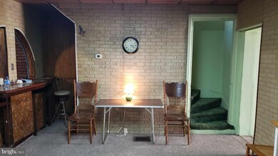 818 Buttonwood St, Reading, PA 19601 - photo 5