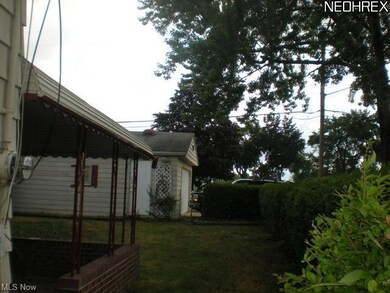 5521 South Blvd, Maple Heights, OH 44137 - photo 3