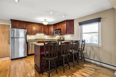 140 Cass St unit 6, Portsmouth, NH 03801 - photo 3