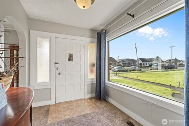 606 W 4th St, Aberdeen, WA 98520 - photo 5