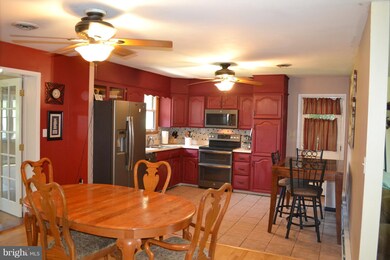 1320 Murgatroyd Rd, Fallston, MD 21047 - photo 4