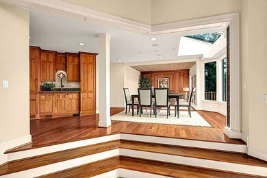 7012 W Mercer Way, Mercer Island, WA 98040 - photo 4