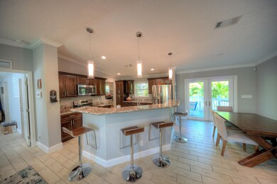2831 Staples Ave-14