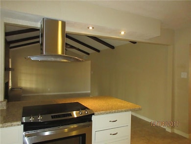 10608 Causeway Dr, El Paso, TX 79935 - photo 6