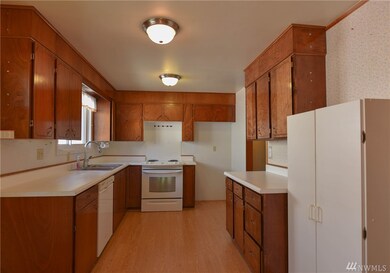 11028 1st Dr SE, Everett, WA 98208 - photo 3