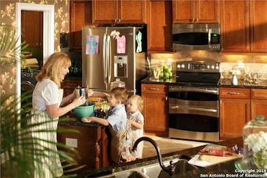 15742 La Subida Trail, Helotes, TX 78023 - photo 5