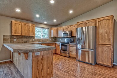 61104 Parrell Rd, Bend, OR 97702 - photo 5