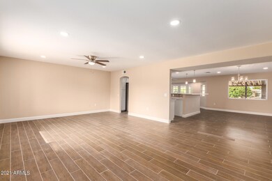 17012 N 96th Dr, Sun City, AZ 85373 - photo 6