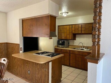 534 Riverview Cir, El Paso, TX 79915 - photo 7