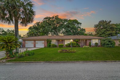 976 Parkridge Cir E, Jacksonville, FL 32211 - photo 3