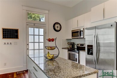 424 E 31st St, Savannah, GA 31401 - photo 7