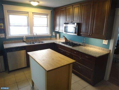 724 Alexander Ave, Drexel Hill, PA 19026 - photo 4