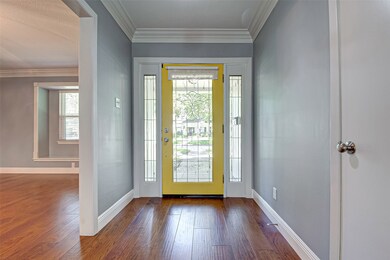 13715 Kingsride Ln, Houston, TX 77079 - photo 4