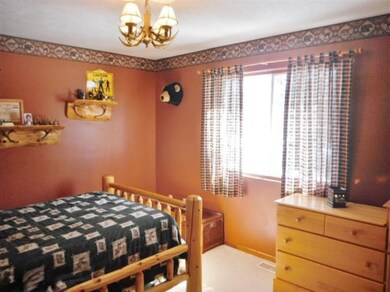 665 Hunt St SE, Lowell, MI 49331 - photo 7