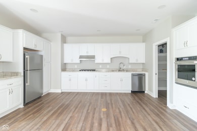 307 Blue River Dr, Knightstown, IN 46148 - photo 2