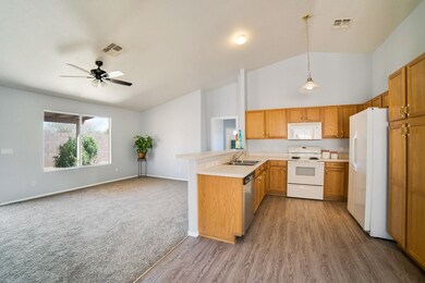 dsc01521-2320298-dsc01523-2320309