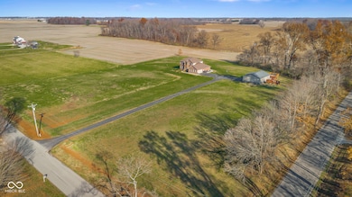 11005 N County Road 425 E, Hope, IN 47246 - photo 7