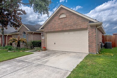 8218 Terrace Brook Dr, Houston, TX 77040 - photo 3