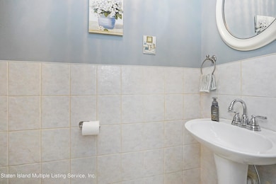 3072 Richmond Rd, Staten Island, NY 10306 - photo 7