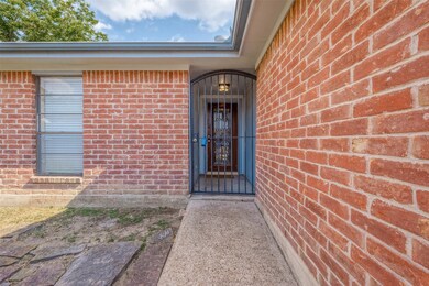 5123 Spring Forest Dr, Houston, TX 77091 - photo 3