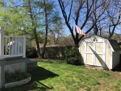 21 Rocco Ave, Pawtucket, RI 02860 - photo 5