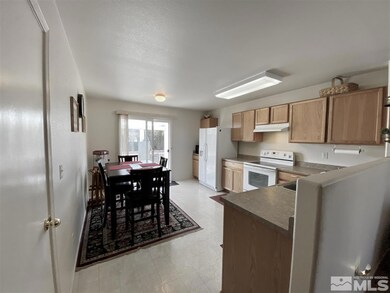 8758 Sunset Breeze Dr, Reno, NV 89506 - photo 4