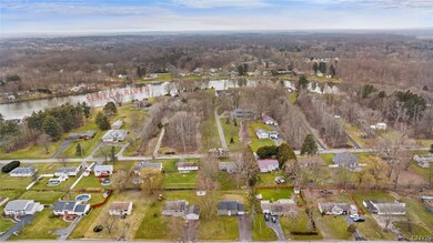 Close Proximity to Seneca River