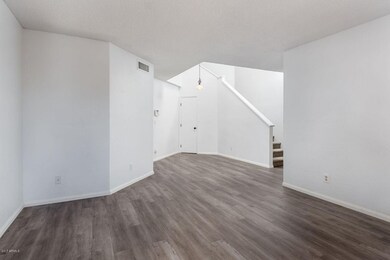 Family Room - Dining Room