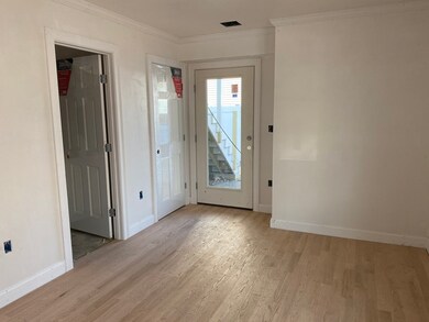 133 Ash St unit 3, Waltham, MA 02453 - photo 5