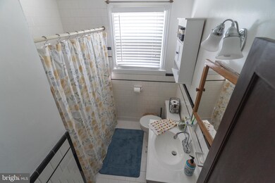 1813 Arbutus Ave, Halethorpe, MD 21227 - photo 7