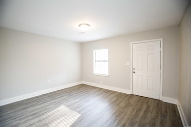 514 Pollock St, North Little Rock, AR 72117 - photo 2