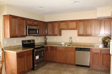 8228 W Fairmount Ave, Phoenix, AZ 85033 - photo 2