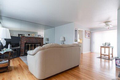 154 Cardinal Ave, Albany, NY 12209 - photo 6