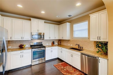 11929 Terraza Cir unit TH37, Austin, TX 78726 - photo 6