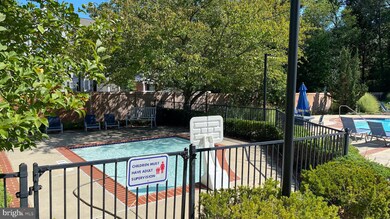 21236 Dorsey Spring Place unit 17, Germantown, MD 20876 - photo 4